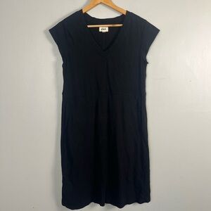 Pact black tshirt organic cotton dress size medium sustainable
